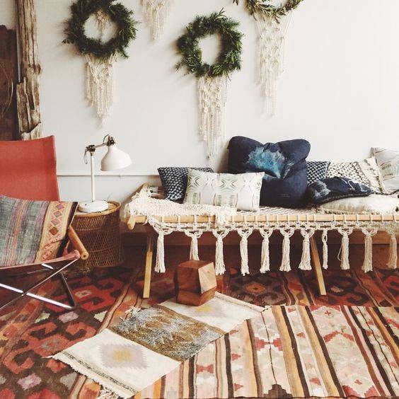 These Holiday Decor Ideas Are Perfect for Small Spaces