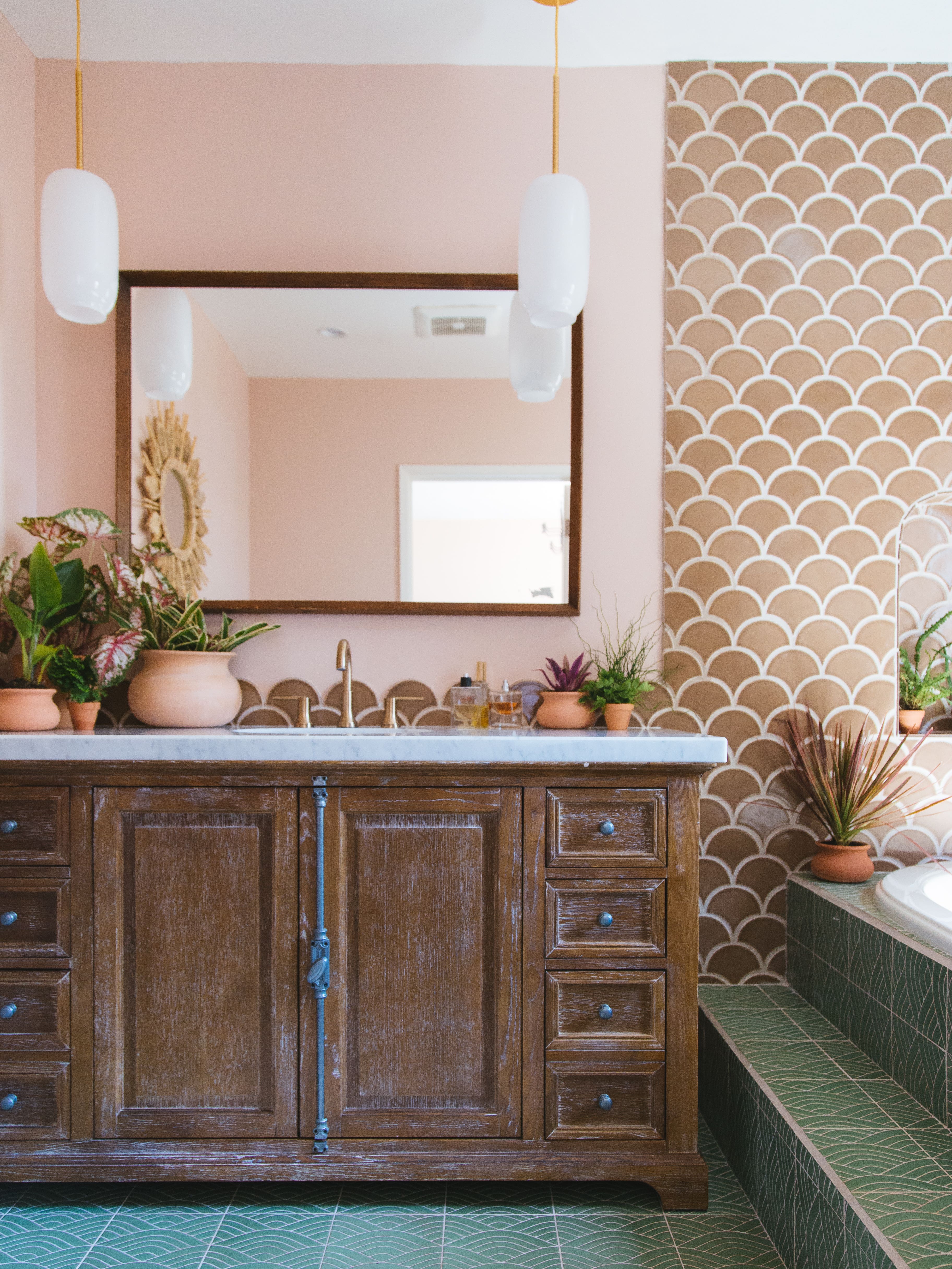 Before & After: Justina Blakeney Gives a Dated Bathroom a Boho Makeover