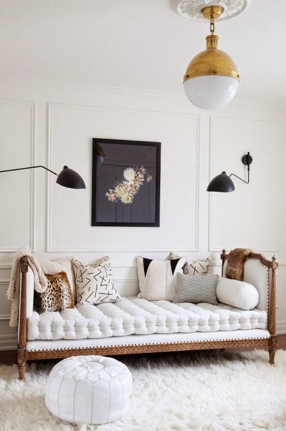 tufted-white-daybed
