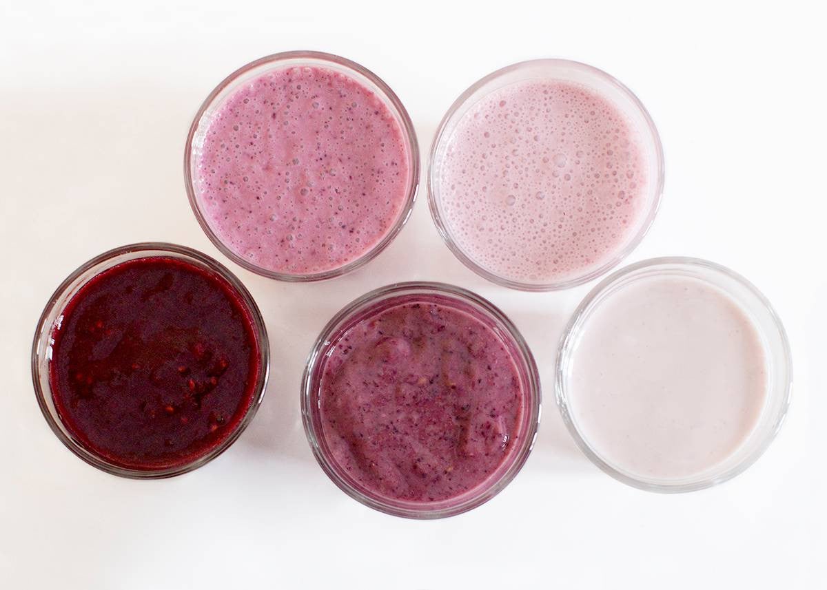 berry-smoothie-with-yogurt-layers