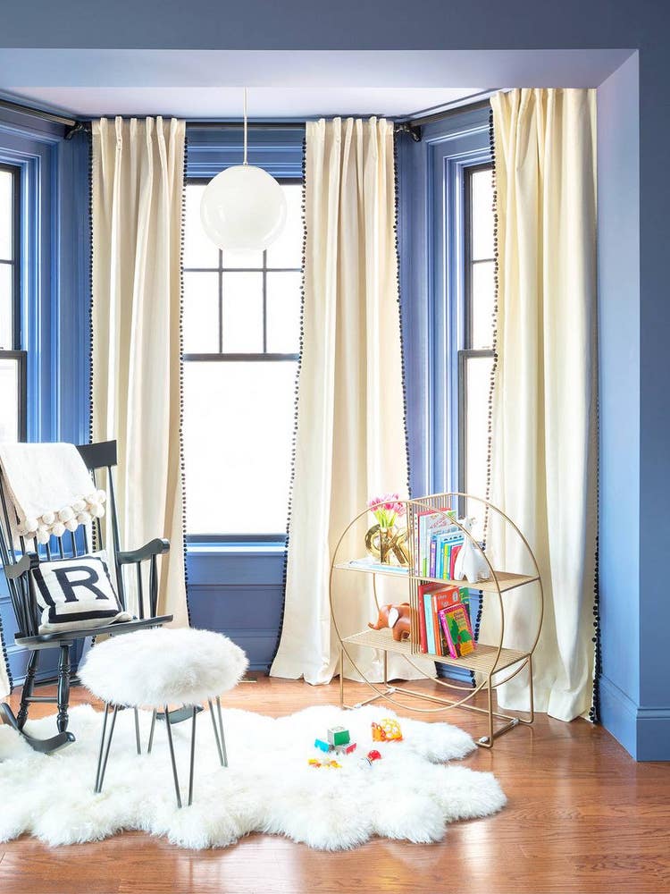 nursery design blue walls in nursery