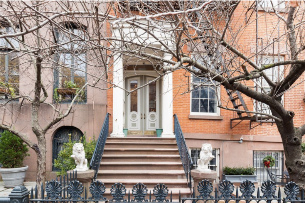 Emma Stone's Former NYC Townhouse is a Bargain News Story