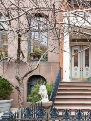 Emma Stone's Former NYC Townhouse is a Bargain News Story