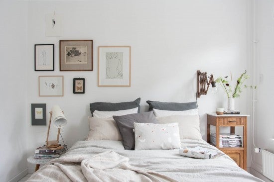 Bedroom Color Tricks For Falling Asleep Faster: white out