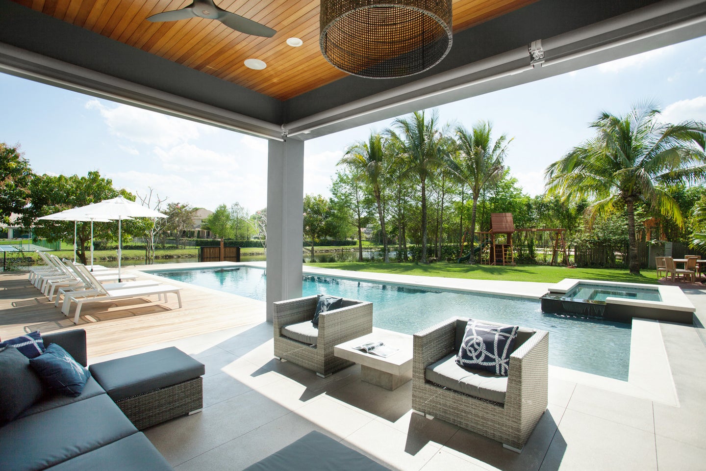 Inside A Florida Home Renovation (Without the Florida Decor) - outdoor patio