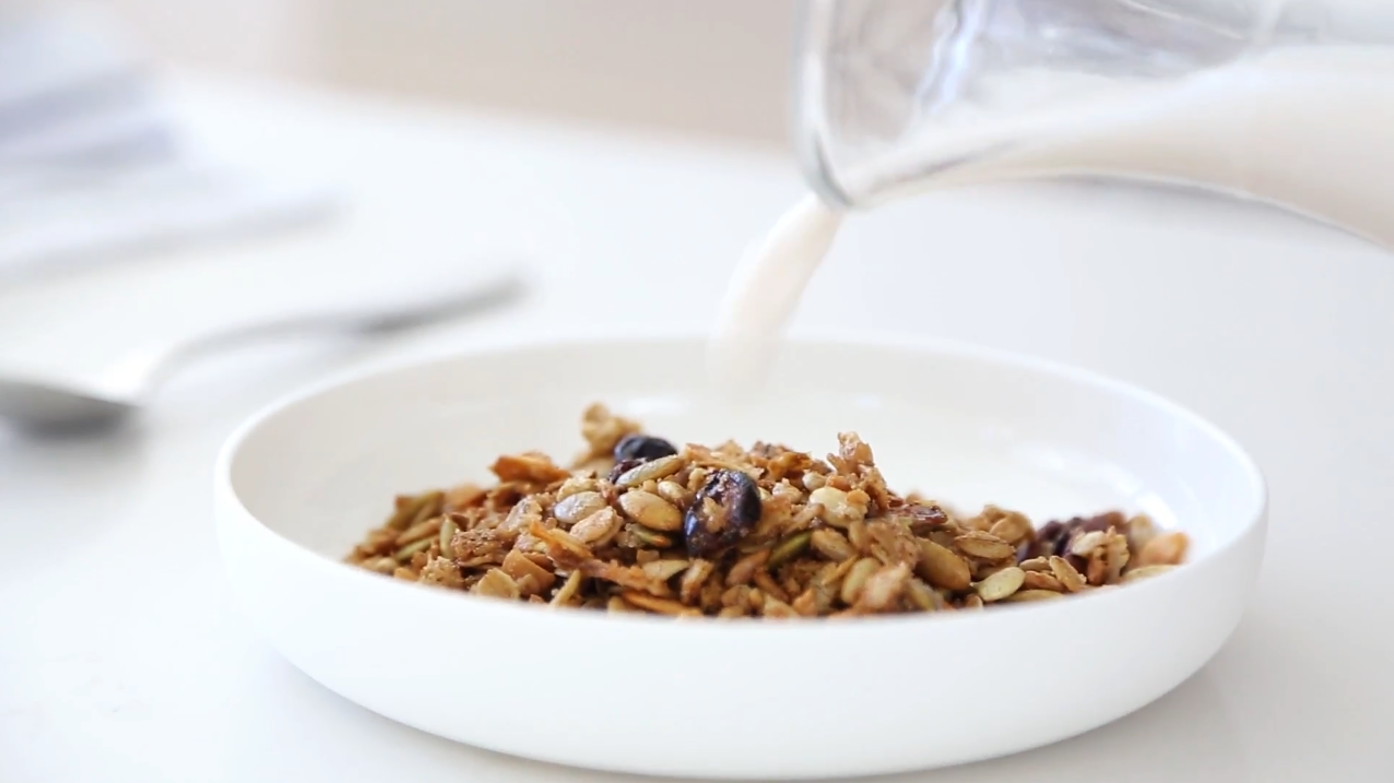 The Easy, Healthy Granola Recipe You Can Make Ahead