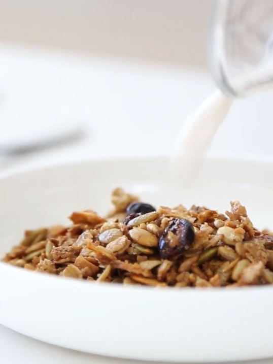 The Easy, Healthy Granola Recipe You Can Make Ahead