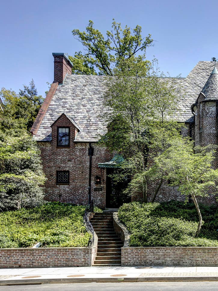 Obama Just Bought His D.C Rental Home