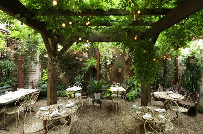 7 NYC Restaurants With Secret Outdoor Gardens: Maison Premiere