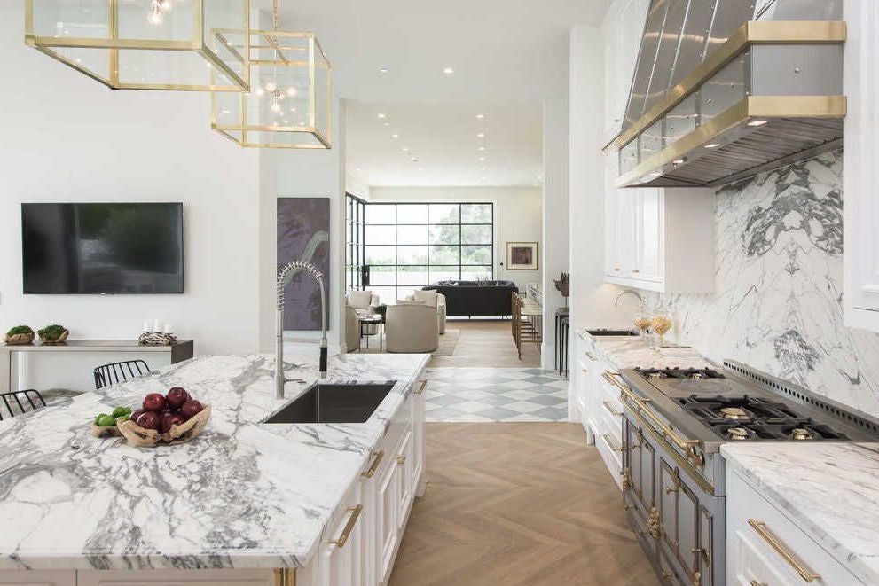 white marble luxe kitchen