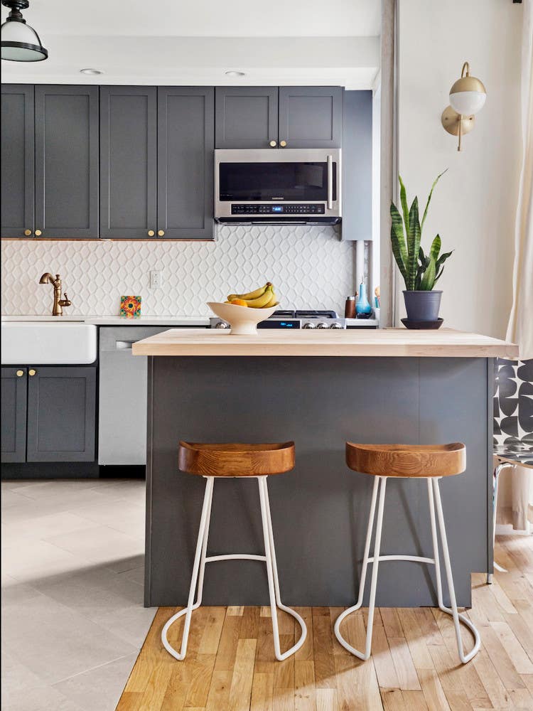 gray modern kitchen