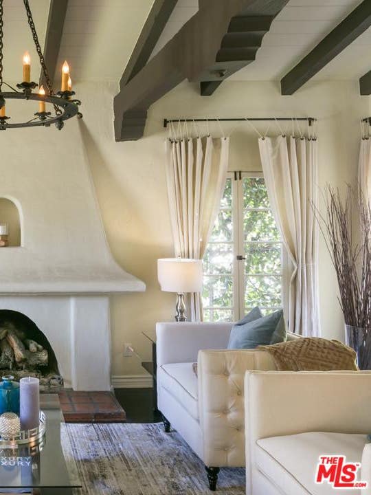 UPDATE: Mindy Kaling Sells Her Charming West Hollywood Villa