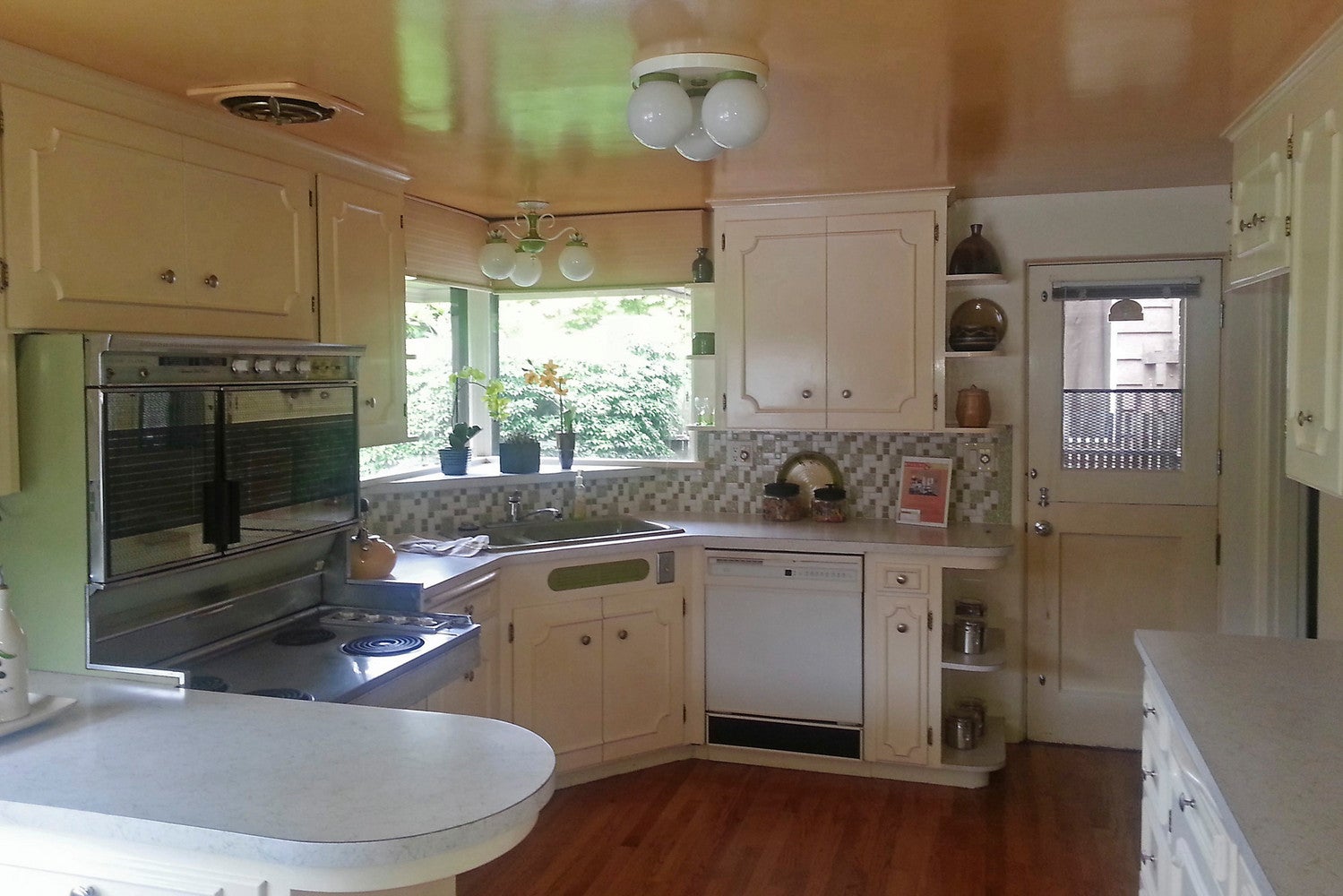 Pastel Colors Rule in This Updated Retro 1950s Kitchen