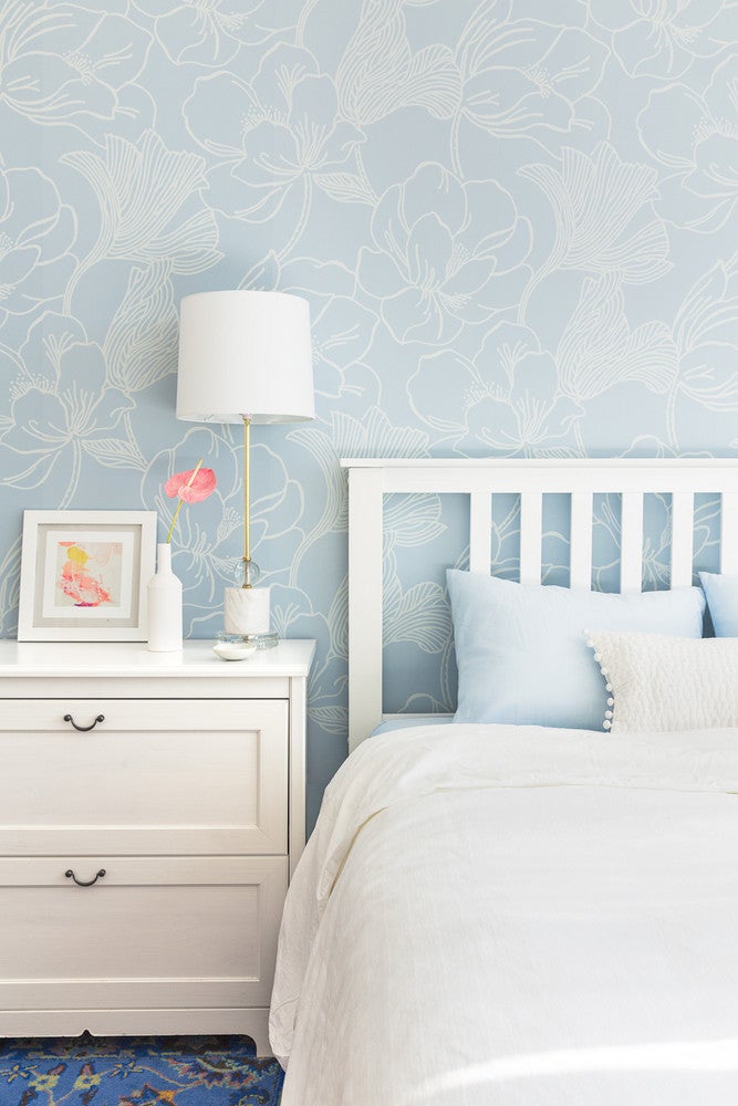 blue wallpaper bedroom