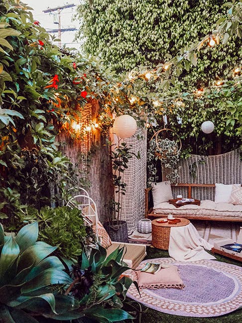 How to Create a Dreamy Garden in a Small Space