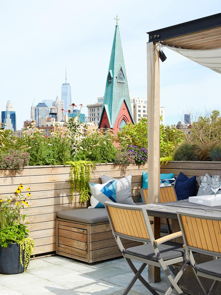 A Peaceful Rooftop Garden Grows in Brooklyn