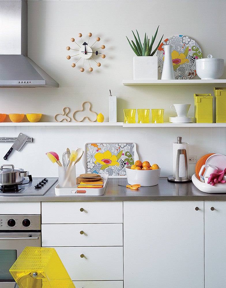 why you should be decorating with bright colors