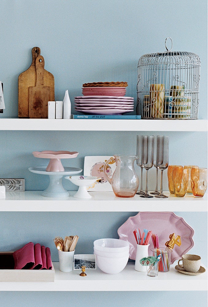 tips on how to style your shelves