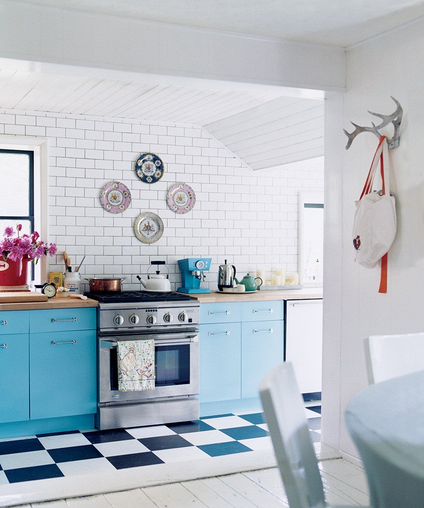 30 kitchens that will make you rethink vintage wall decor