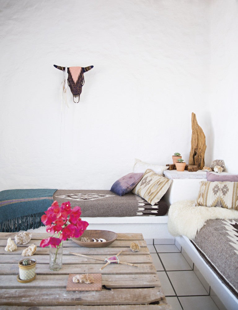 13 ways to decorate with cozy textiles