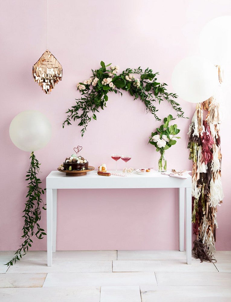 how to throw the perfect party (in pink)!