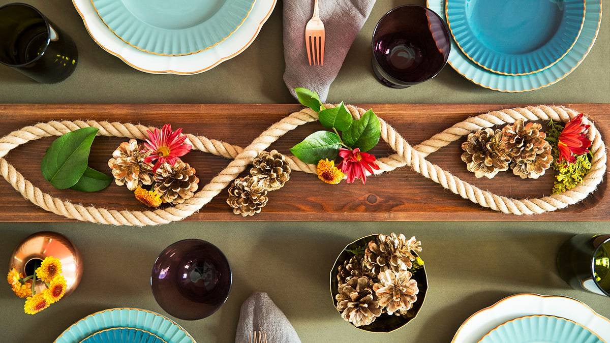 thanksgiving centerpiece ideas Green and Wood Table Setting