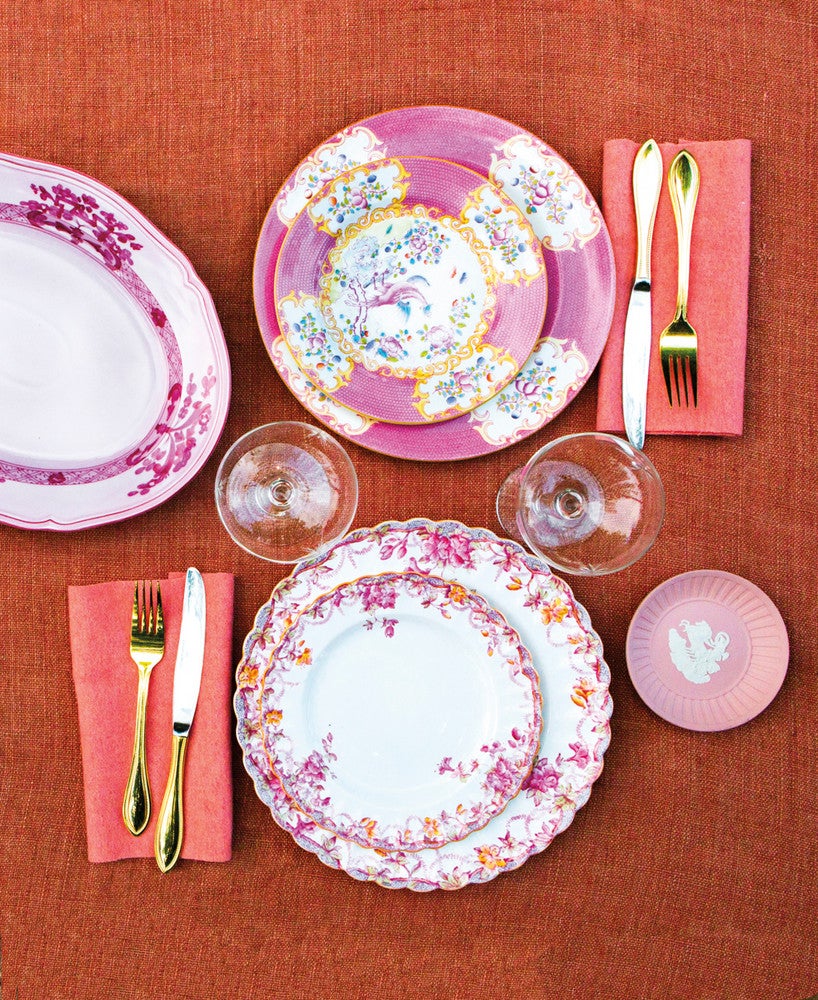 replacements table setting pink