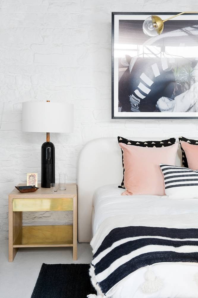 Best Bedroom Decor of 2017- modern simplicity