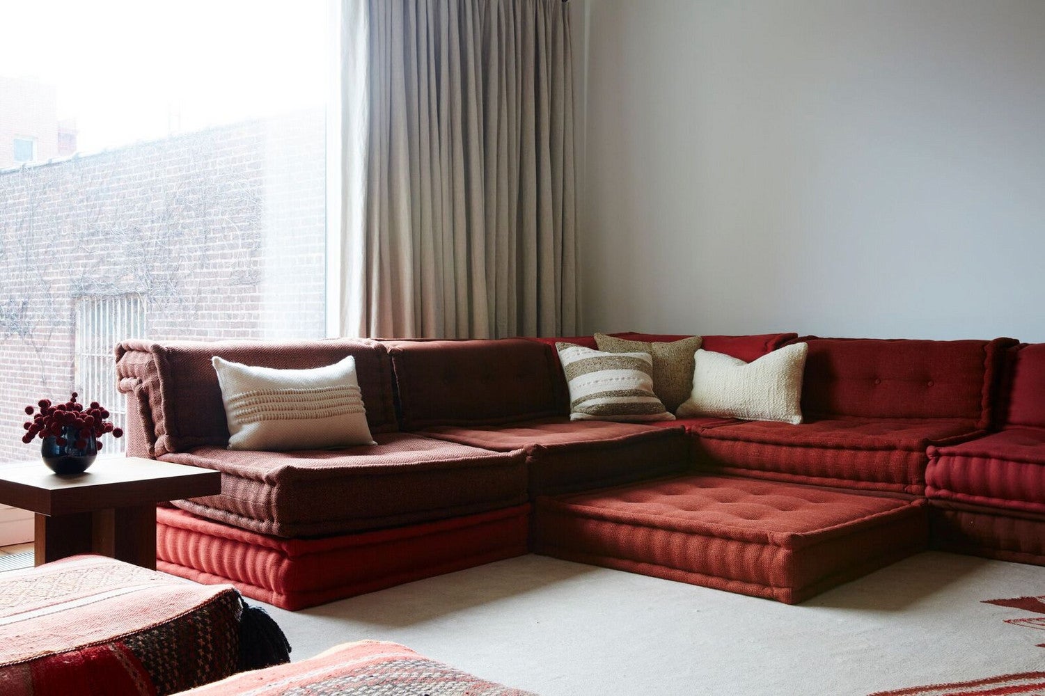 9 Red Sofas That Flip the Script on Tradition