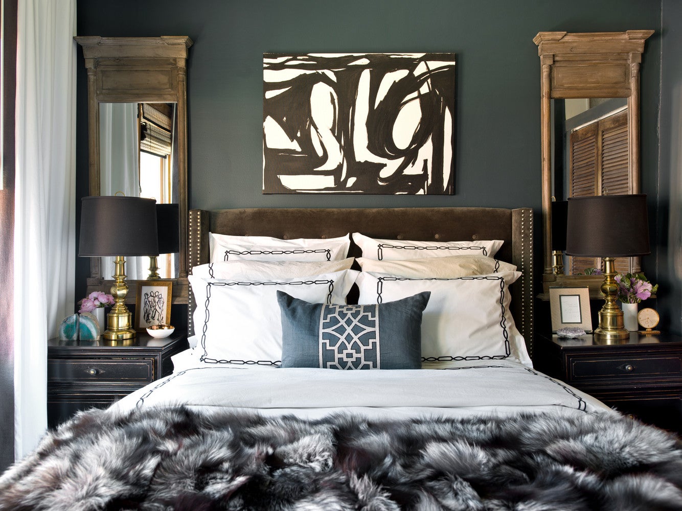 Why You Should Paint Your Bedroom a Dark Color