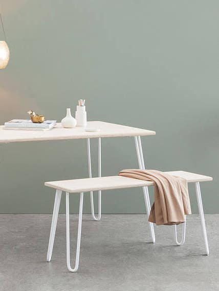 minimalist dining room table