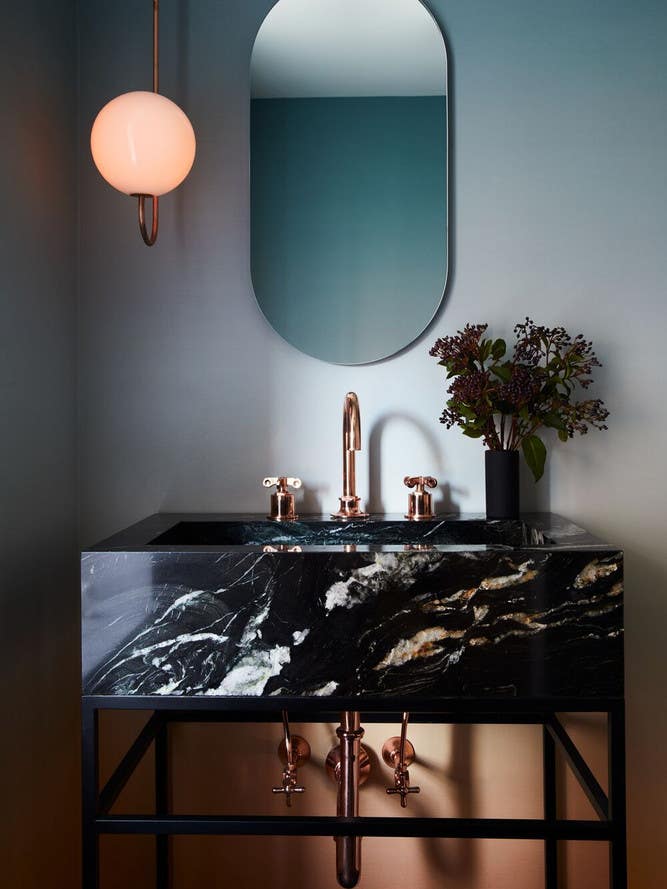 Don’t Be a Square—Oval Mirrors Will Totally Revitalize Your Bathroom