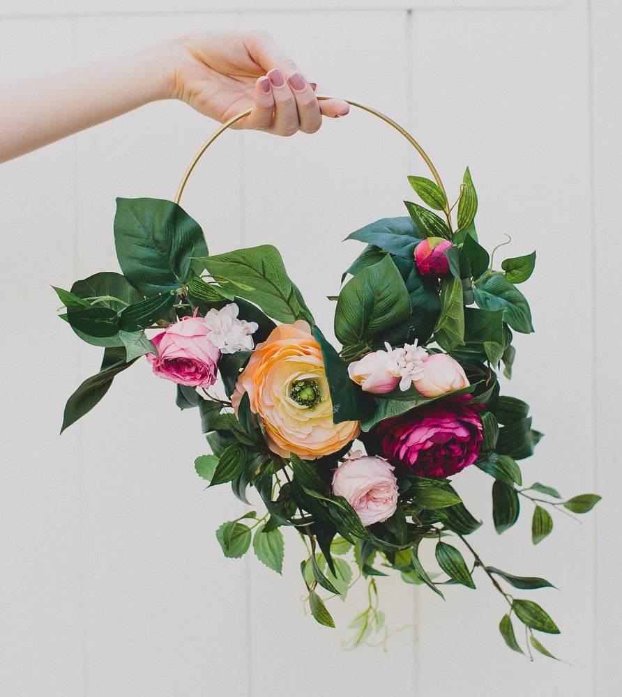 How to DIY The Summer Wedding Of Your Dreams