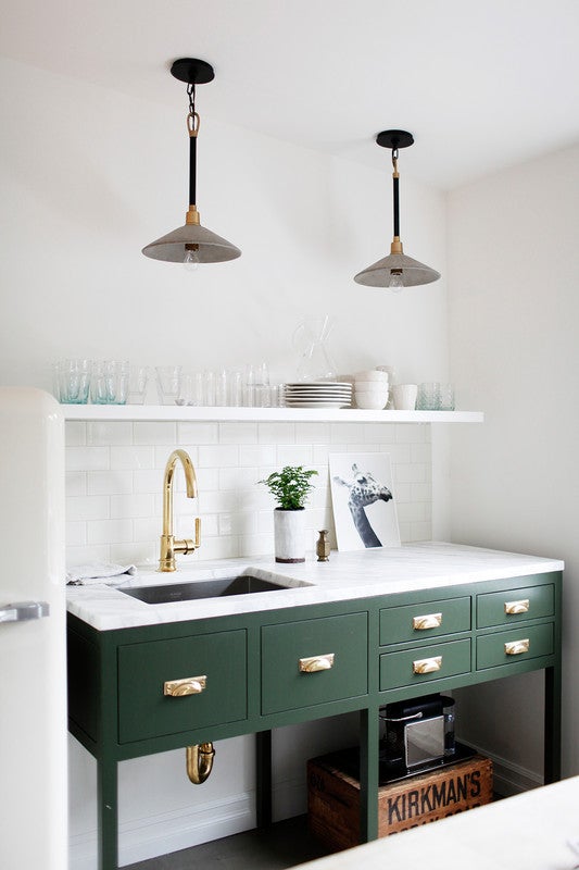 2017's Best Small Space Decorating Ideas- minimalist kitchen