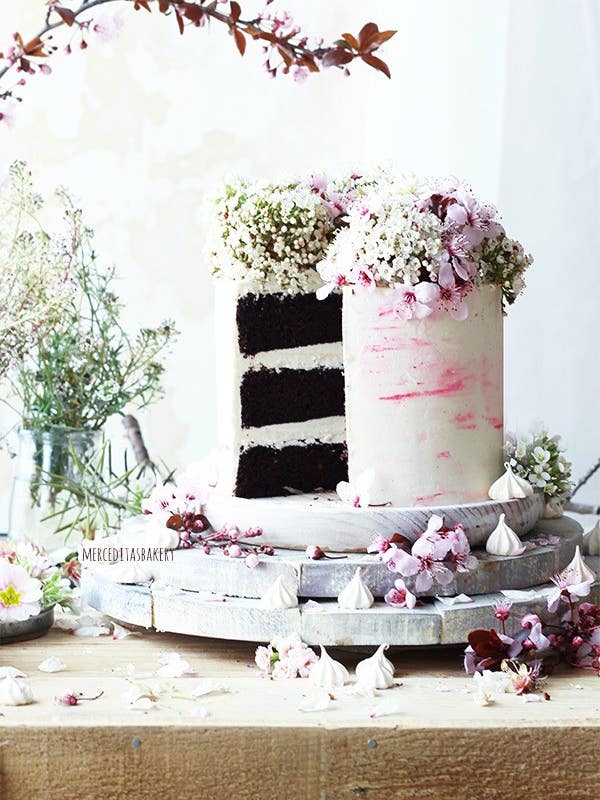 10 Unique Wedding Cakes For The Unconventional Bride - heart of chocolate primaveral cake