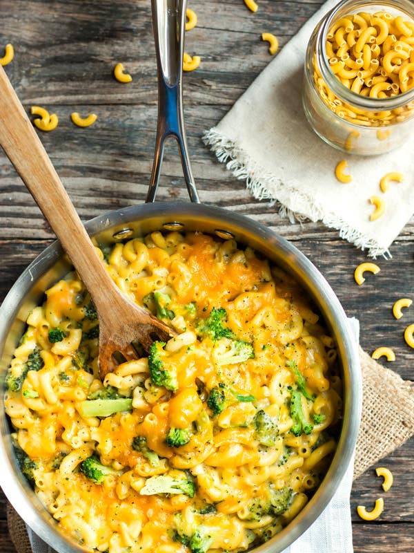 12 Easy One-Pot Recipes Perfect For College Students - mac 'n cheese with broccoli