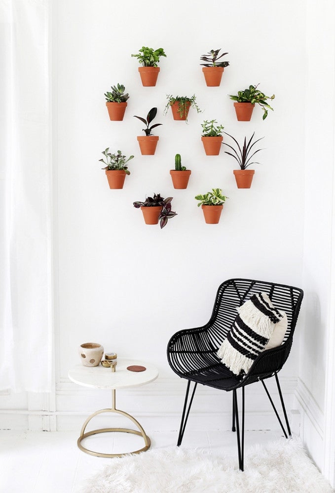 DIY Home Decor Crafts- planter wall