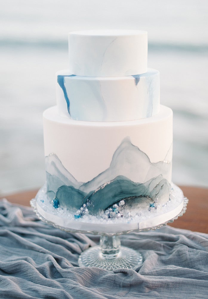 Share more than 123 beach wedding cake super hot