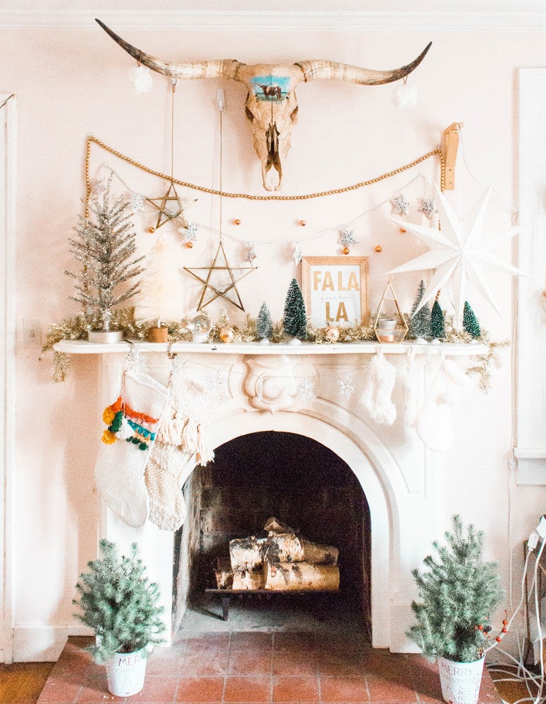 12 Festive Fireplaces Made for Chilly Winter Nights
