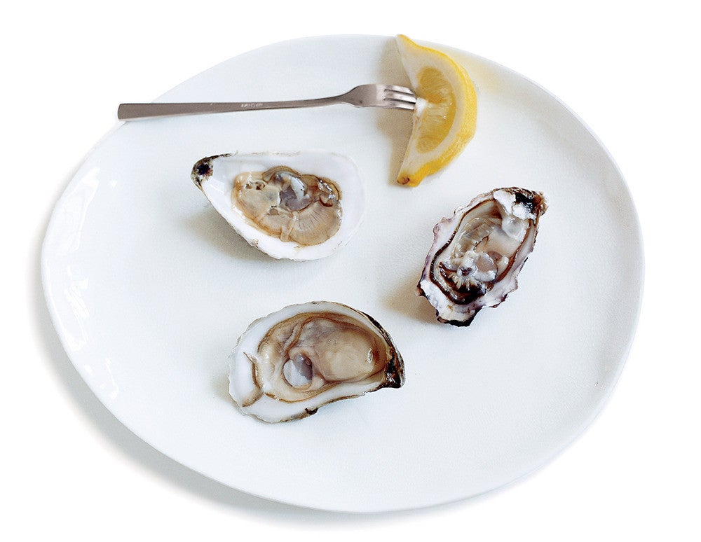 how to shuck and serve oysters