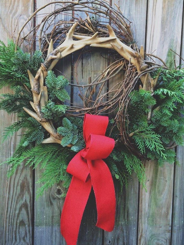 15 wreaths that we’re SO trying next year