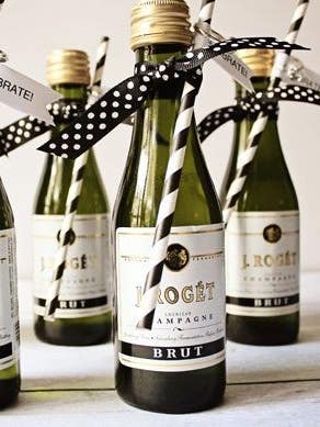12 cute (and useful!) engagement party favors