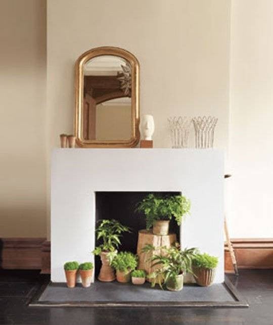 mantel decorating ideas for spring mirror on the mantel