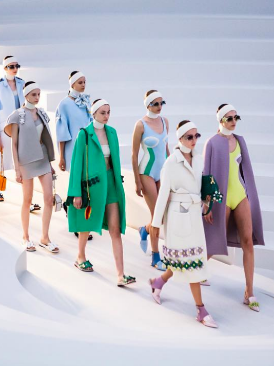 Best London Fashion Week SS17 Set Design Anya Hindmarch White Valley