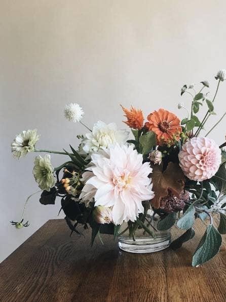 fall flower arrangements blush pink and dusty pink flowers