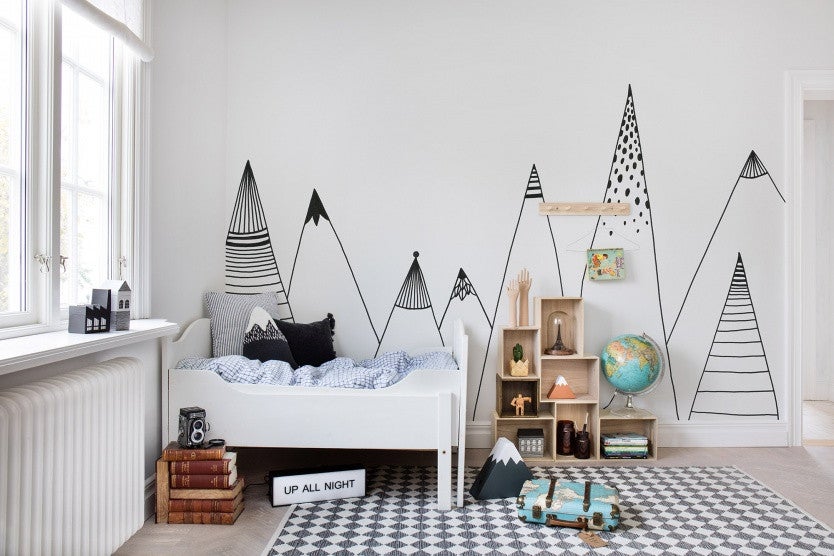 14 Wall Decor Ideas Perfect For Your Kid’s Room: Minimalist Print