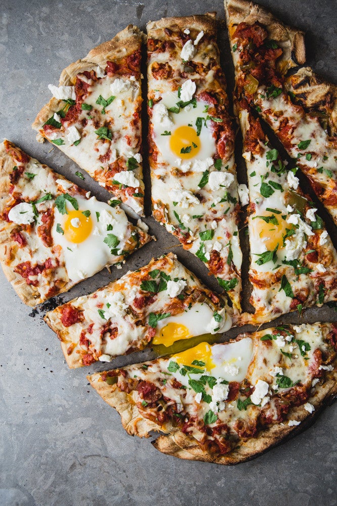 14 Of The Best Shakshuka Recipes That Are Anything But Boring: Grilled Shakshuka Pizza