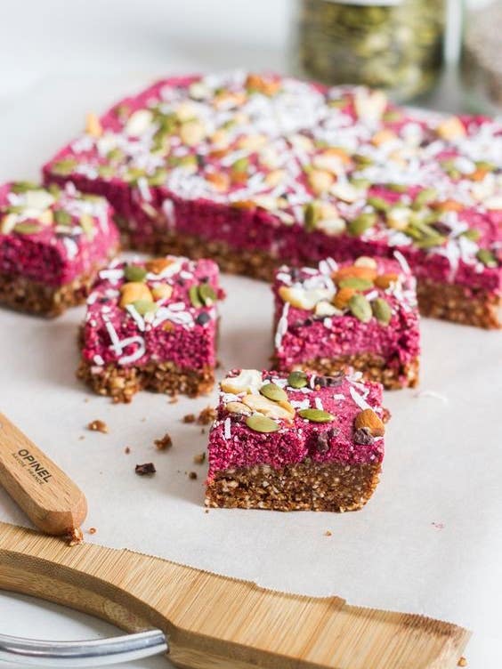 12 Healthy Protein Bars You Can Easily Make at Home