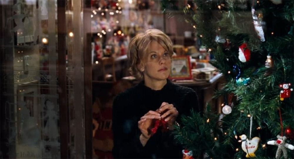 the best holiday moments in non-holiday movies