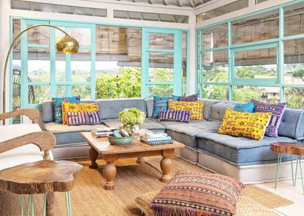 turquoise-window-frames-indoor-patio